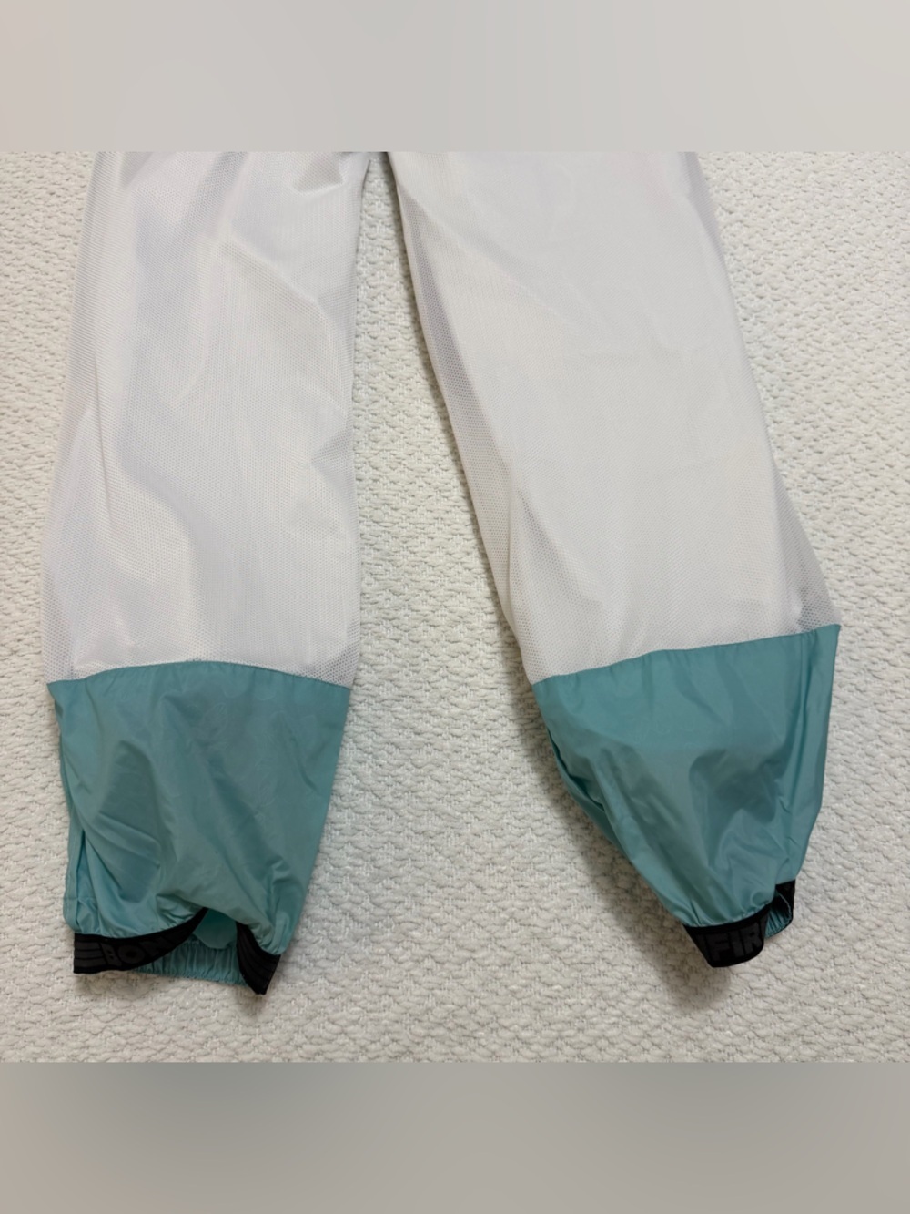 Bonfire Beige SnowBoard Ski Pants Adj Waist Pockets Women’s Size Small - Picture 13 of 16